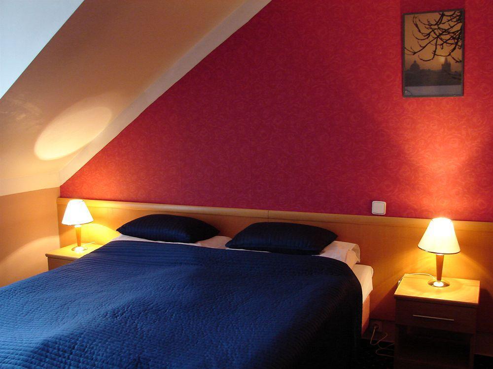 Aladin Praha Hotel Екстериор снимка