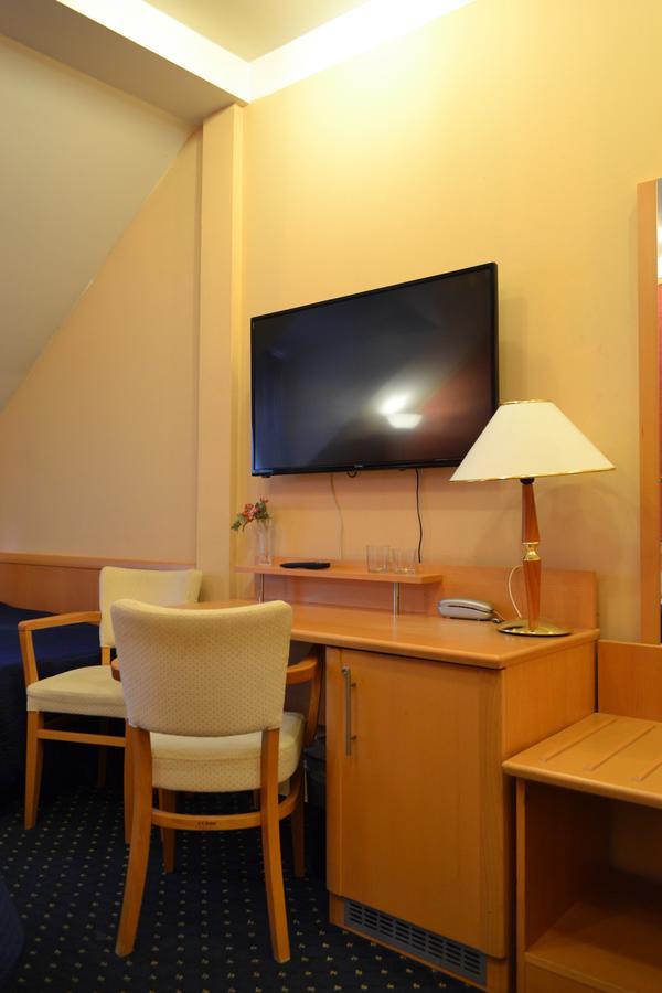 Aladin Praha Hotel Екстериор снимка