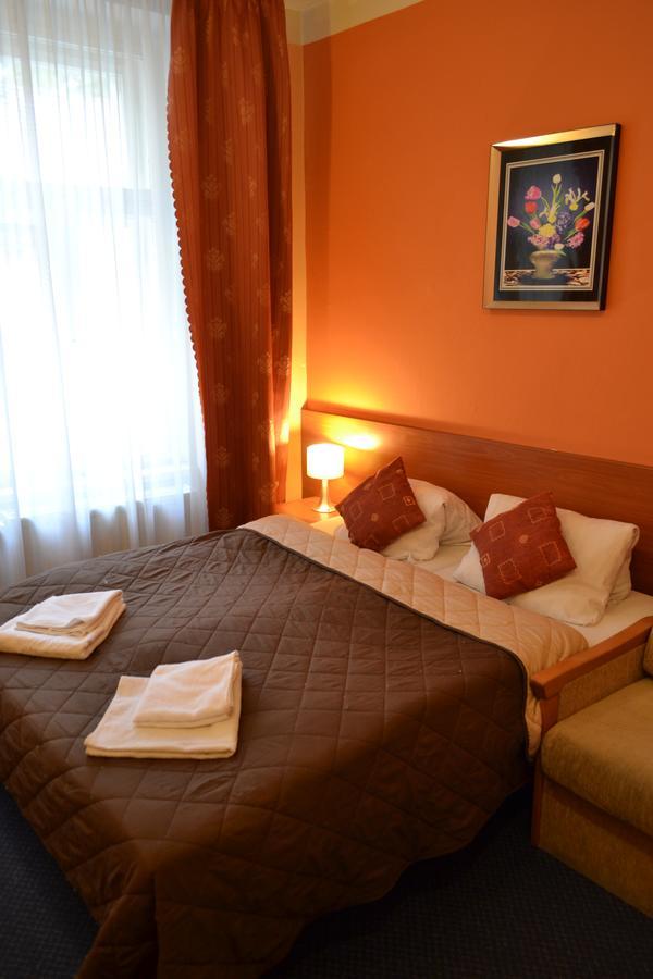 Aladin Praha Hotel Екстериор снимка