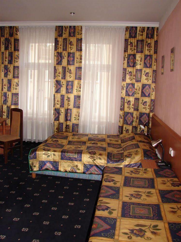 Aladin Praha Hotel Екстериор снимка