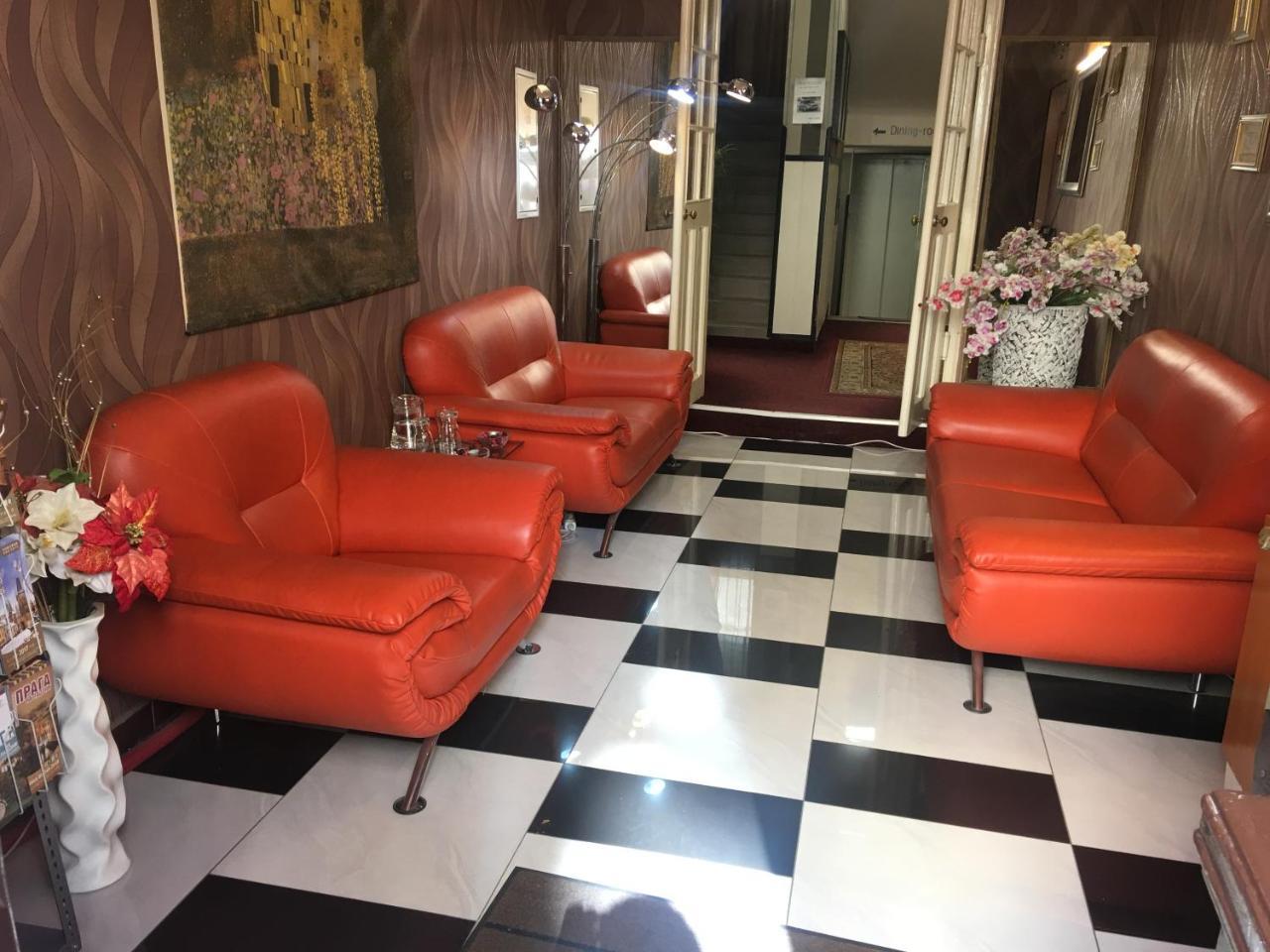 Aladin Praha Hotel Екстериор снимка
